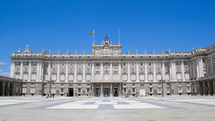 Imagen:Palacio real madrid.jpg